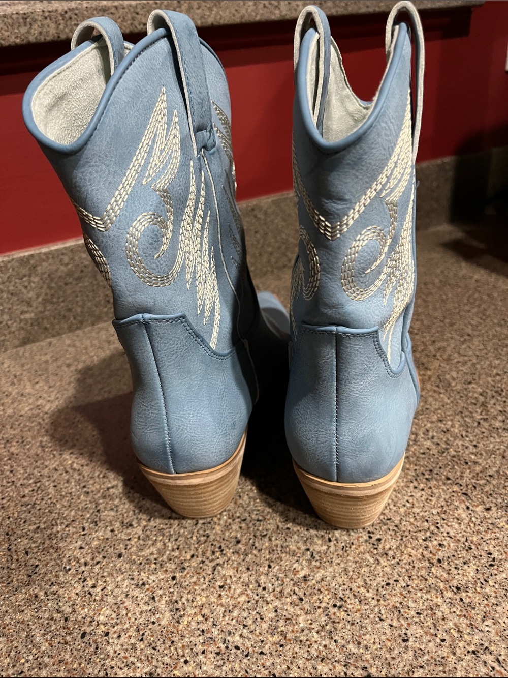 ShuShop Zahara Stunning Blue Western Cowboy Boots Thick Heel! Size 9 Like New - Picture 6 of 9